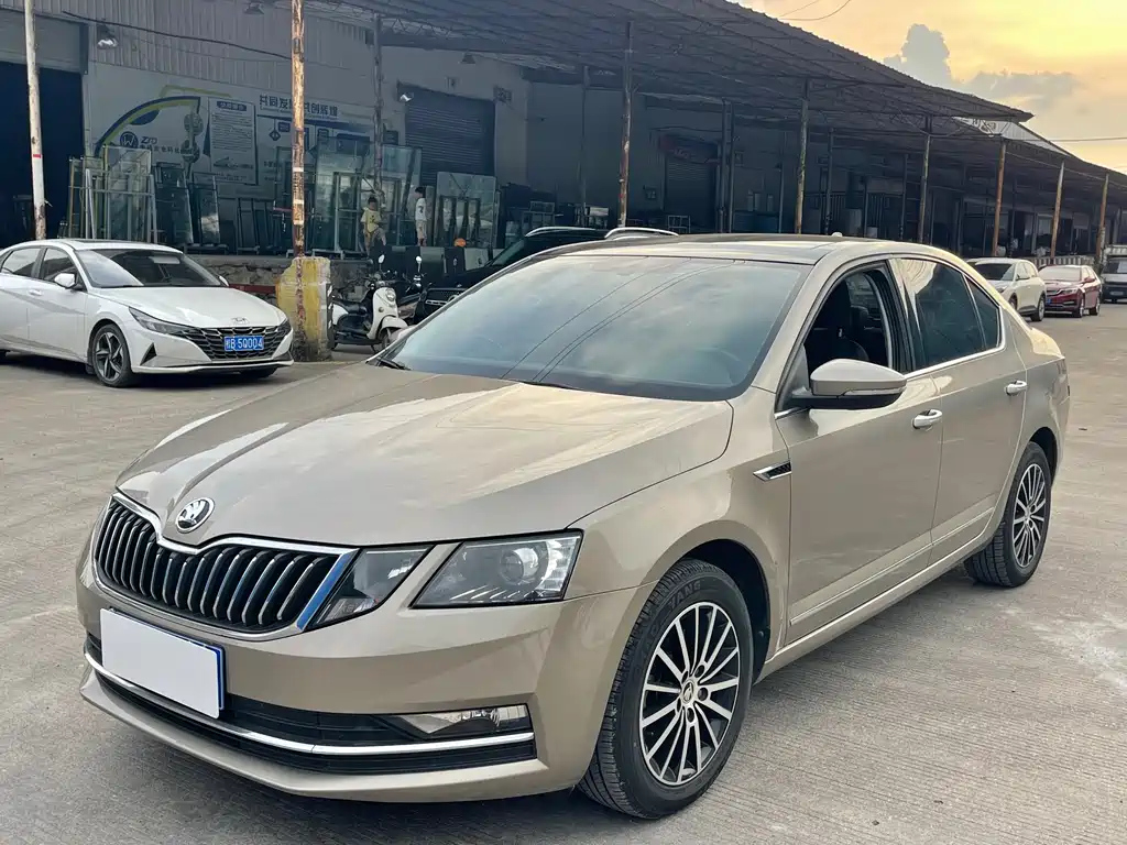 SKODA OCTAVIA