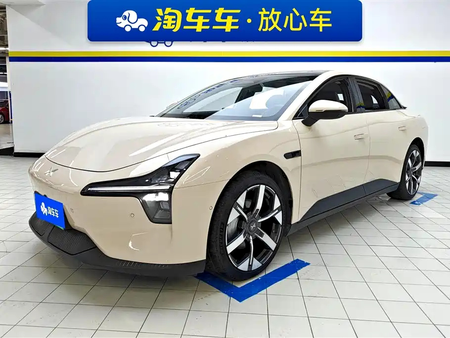 XPENG MOTORS MONA M03