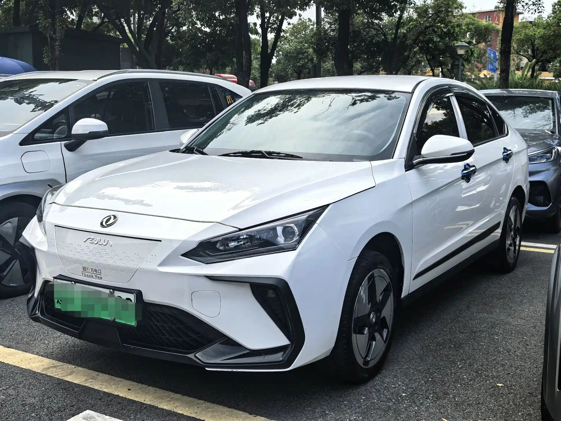 DONGFENG AEOLUS E70