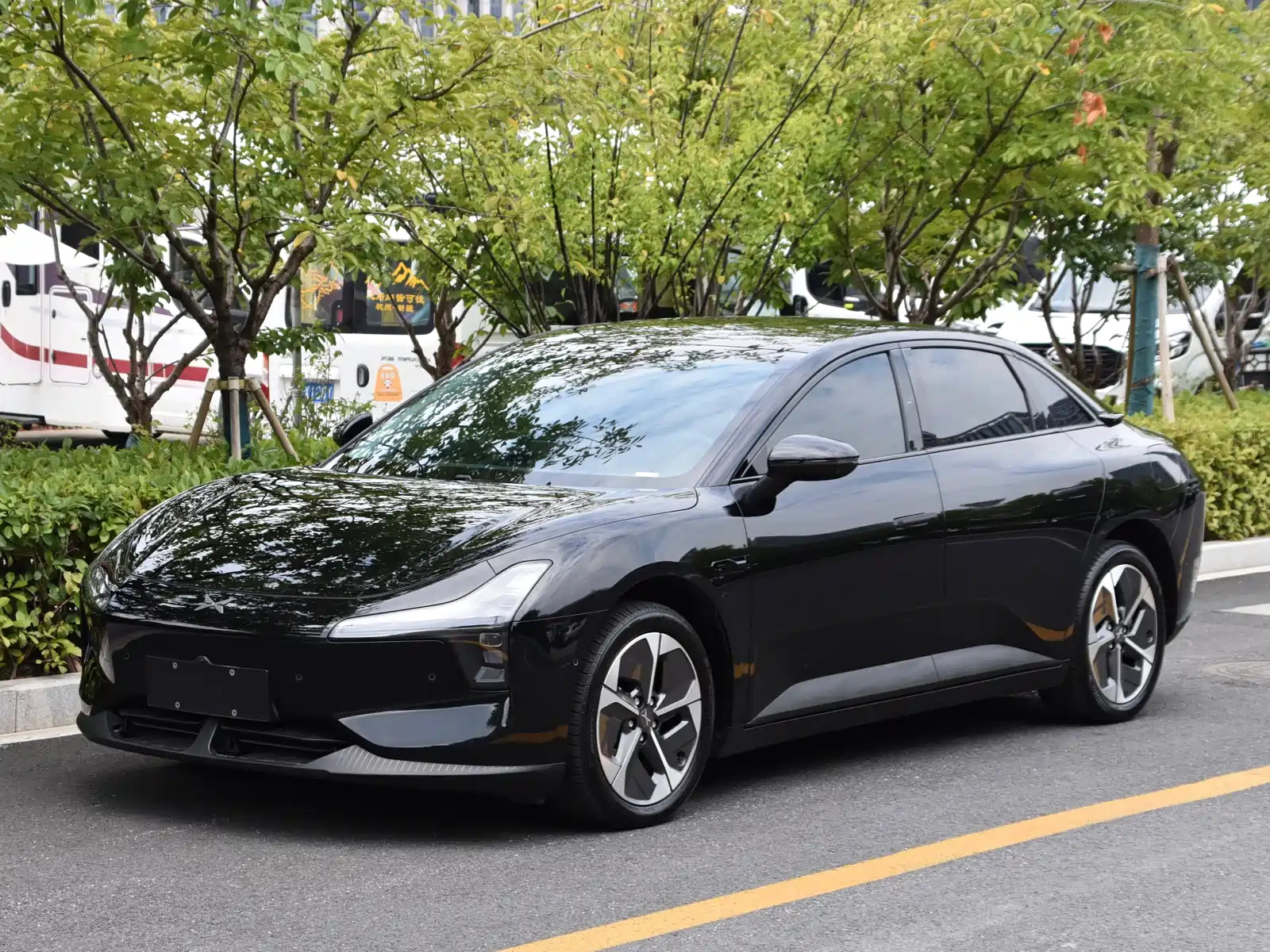 XPENG MOTORS MONA M03