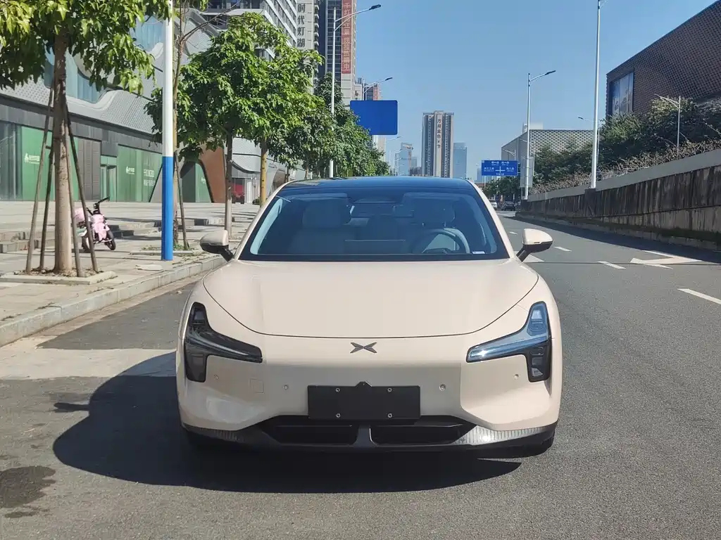 XPENG MOTORS MONA M03