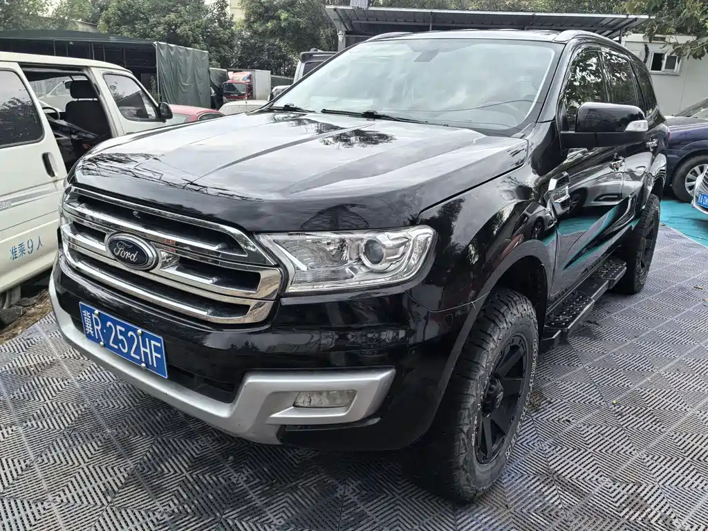 FORD EVEREST