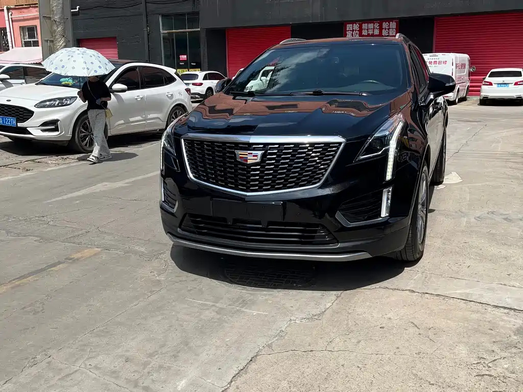 CADILLAC XT5