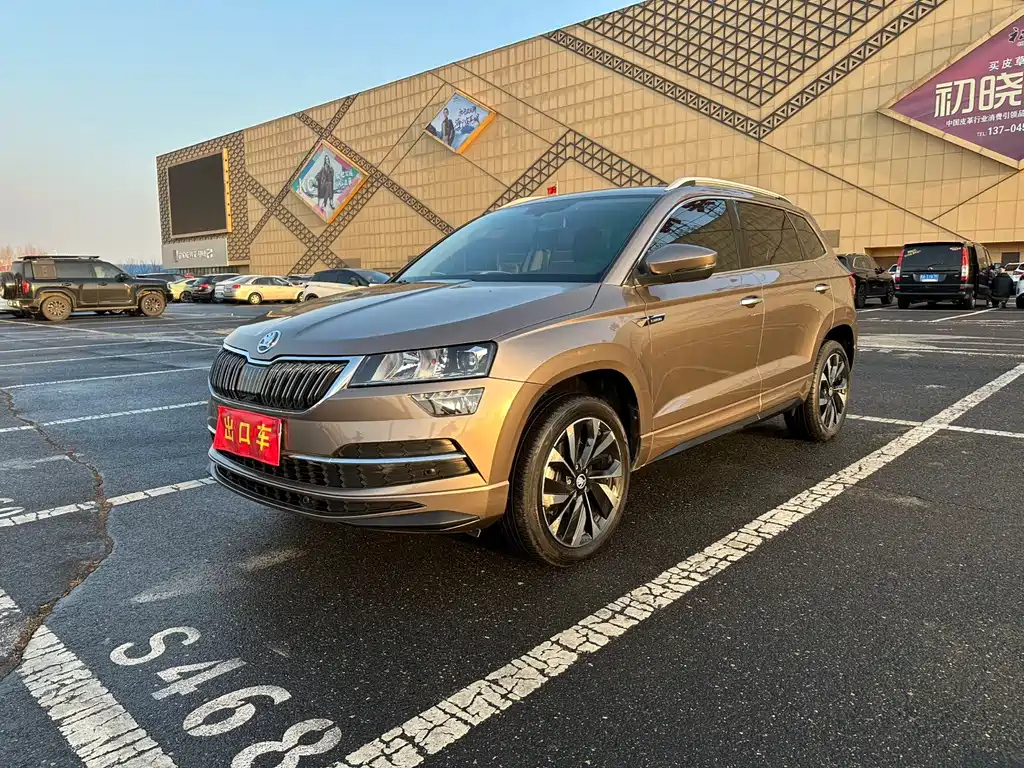 SKODA KAROQ