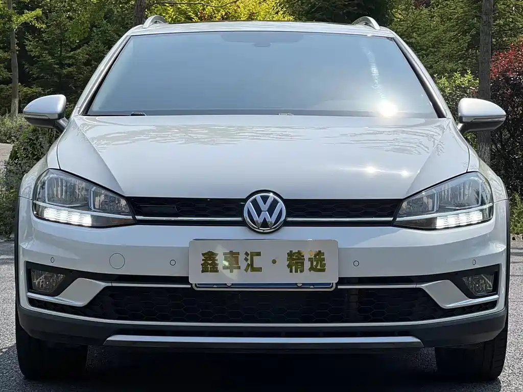 VOLKSWAGEN GOLF IMPORT