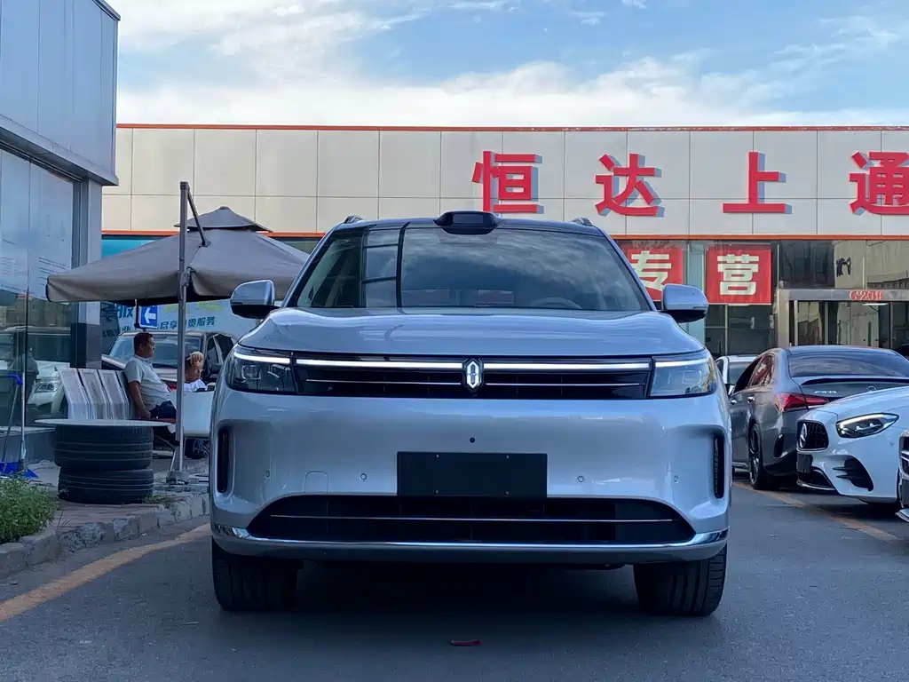 HUAWEI HARMON AITO M7