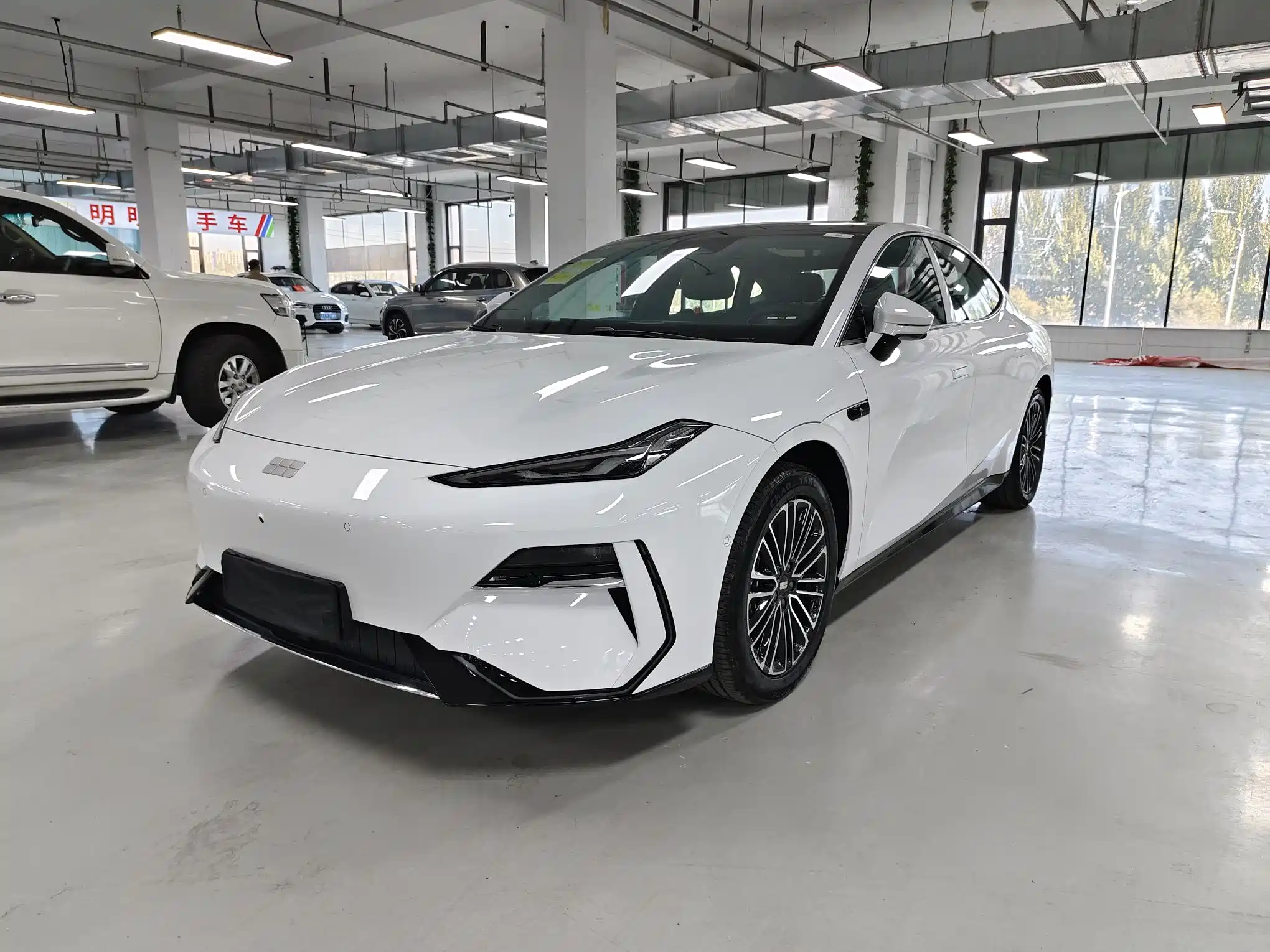 GEELY GALAXY GALAXY E8