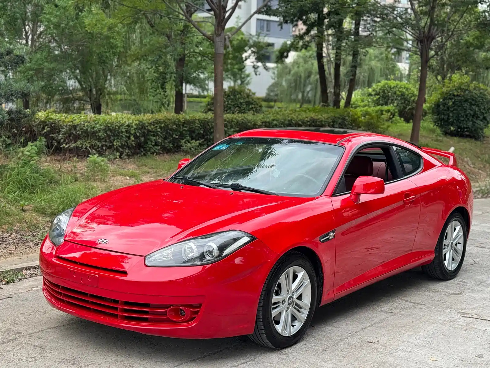 HYUNDAI COUPE