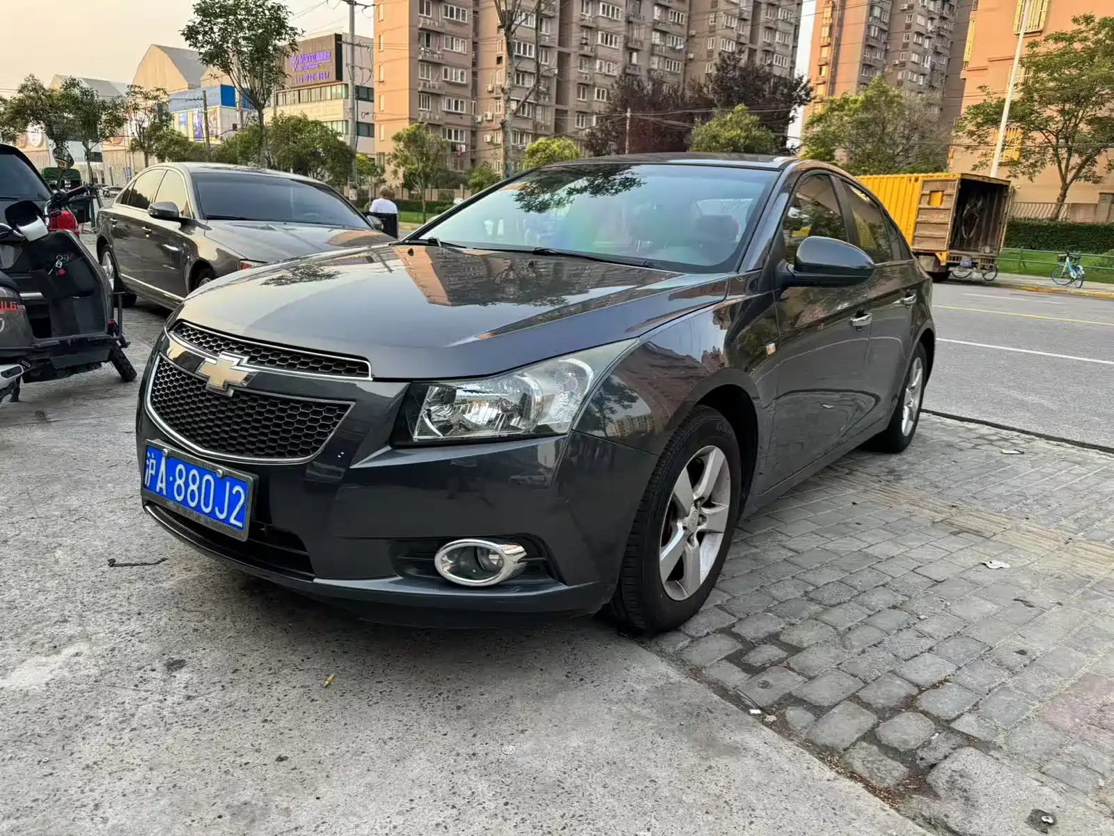 CHEVROLET CRUZE