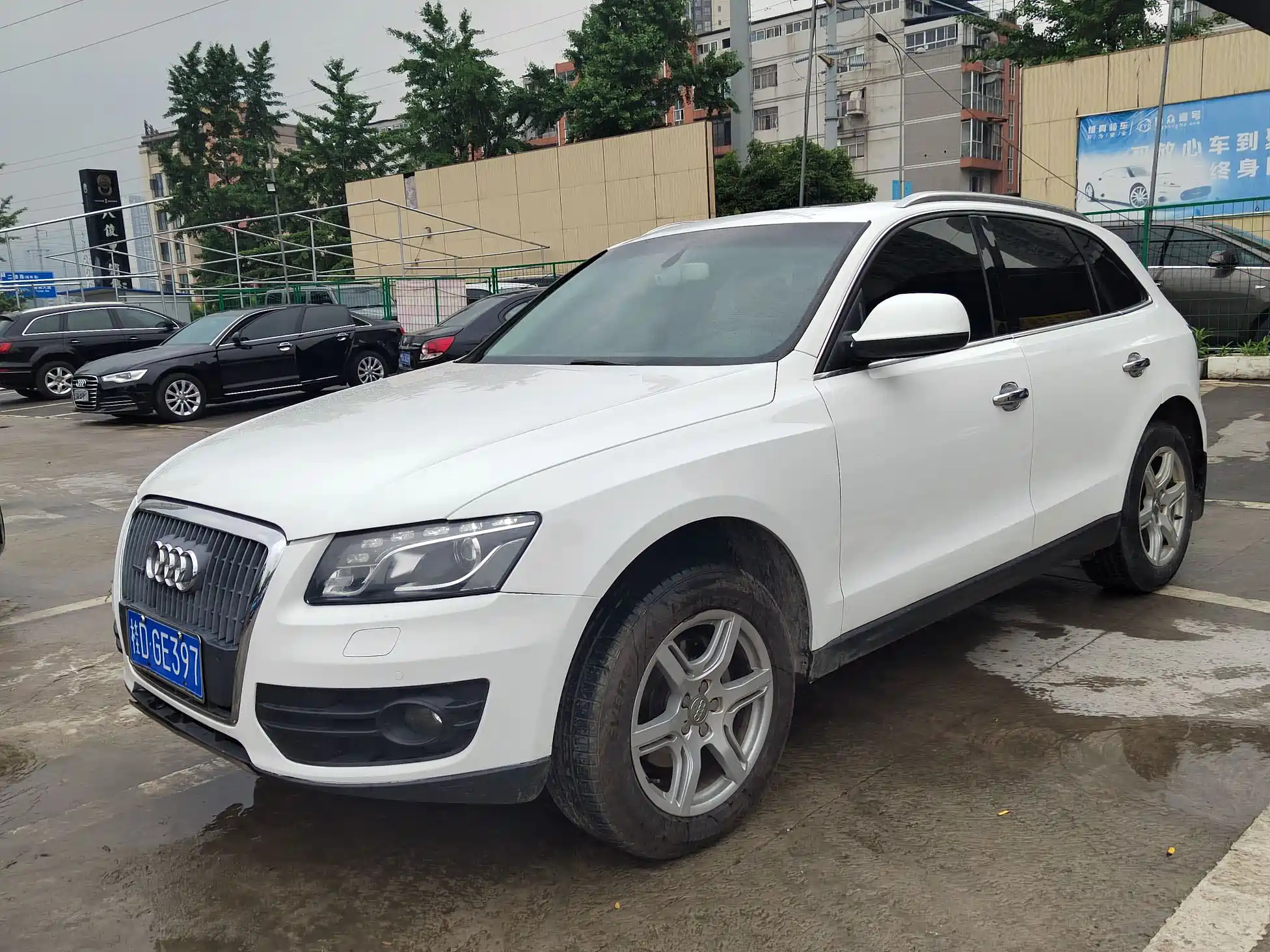 AUDI Q5
