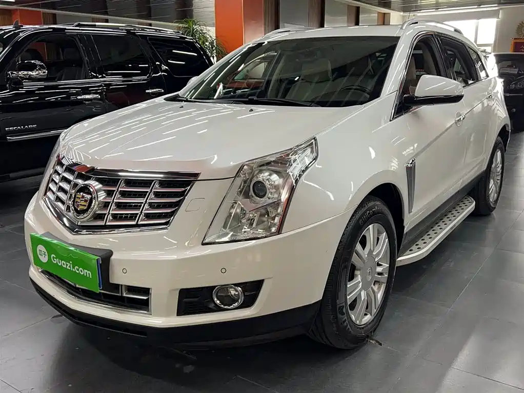 CADILLAC SRX