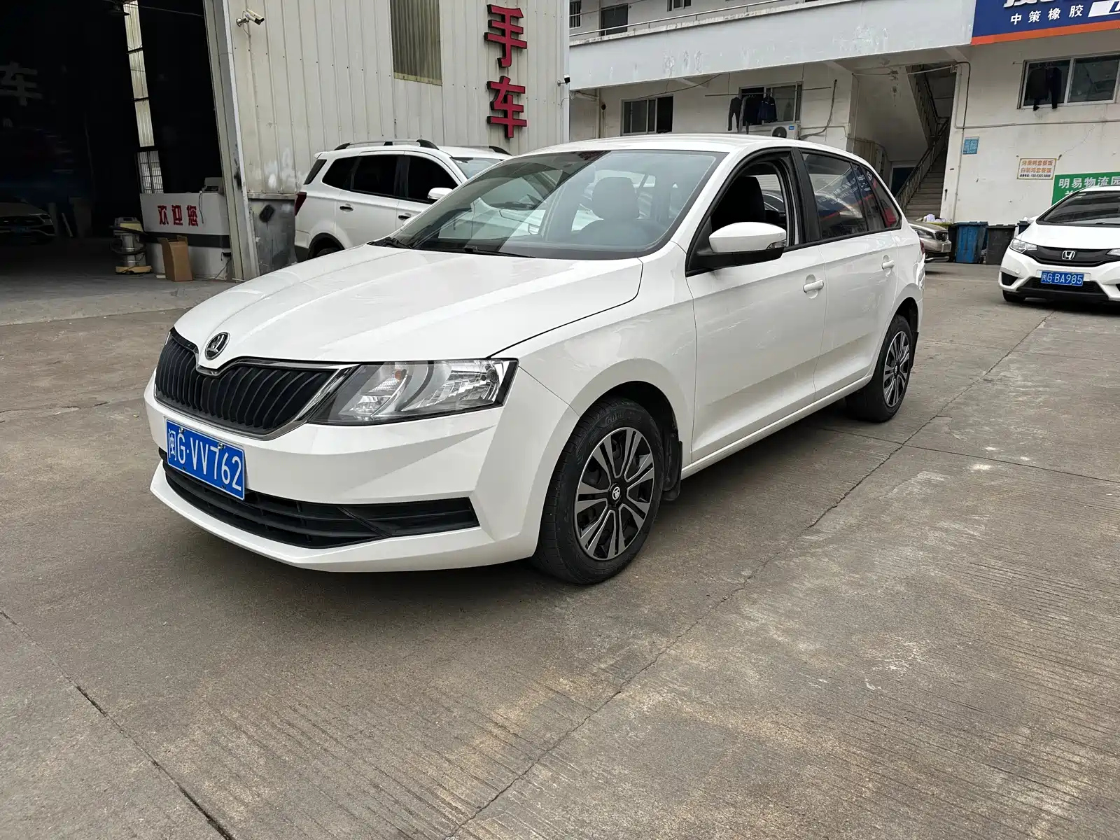 SKODA RAPID SPACEBACK