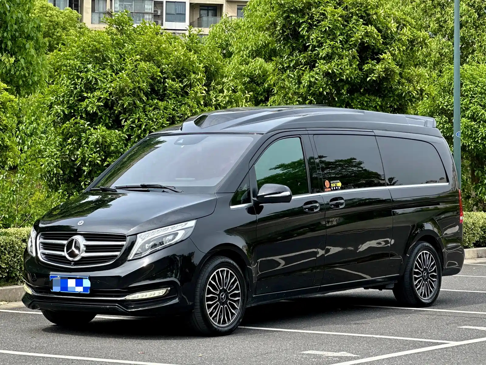 MERCEDES-BENZ V-CLASS