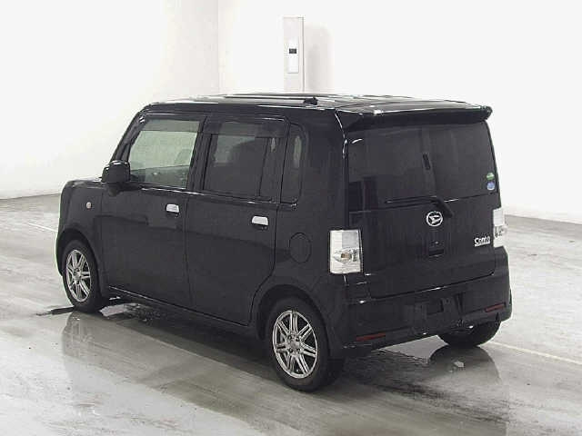 DAIHATSU MOVE CONTE