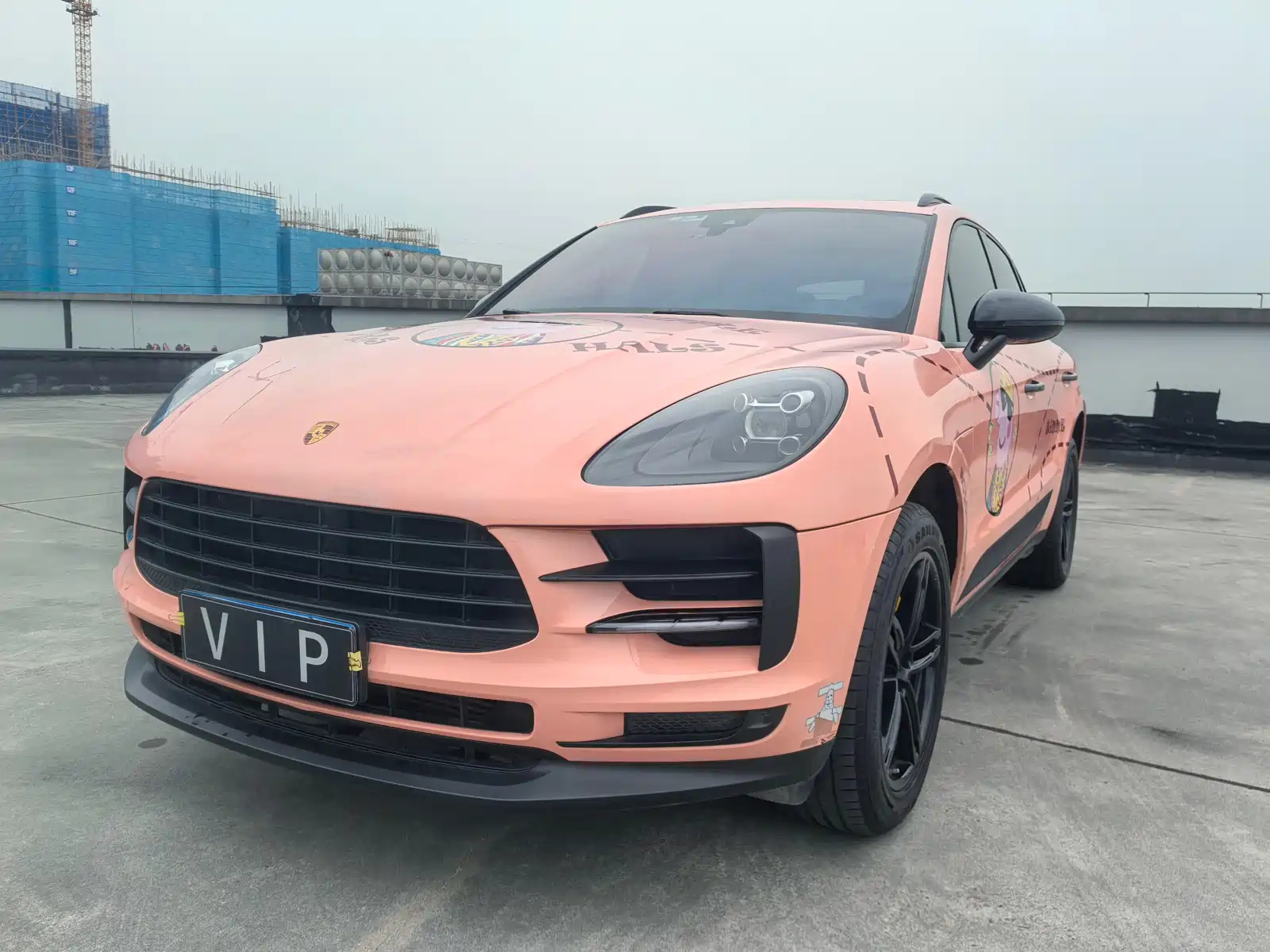 PORSCHE MACAN