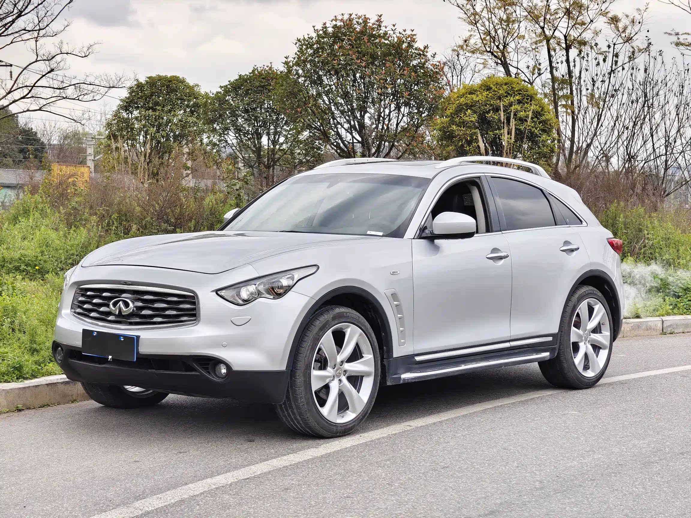 INFINITI FX