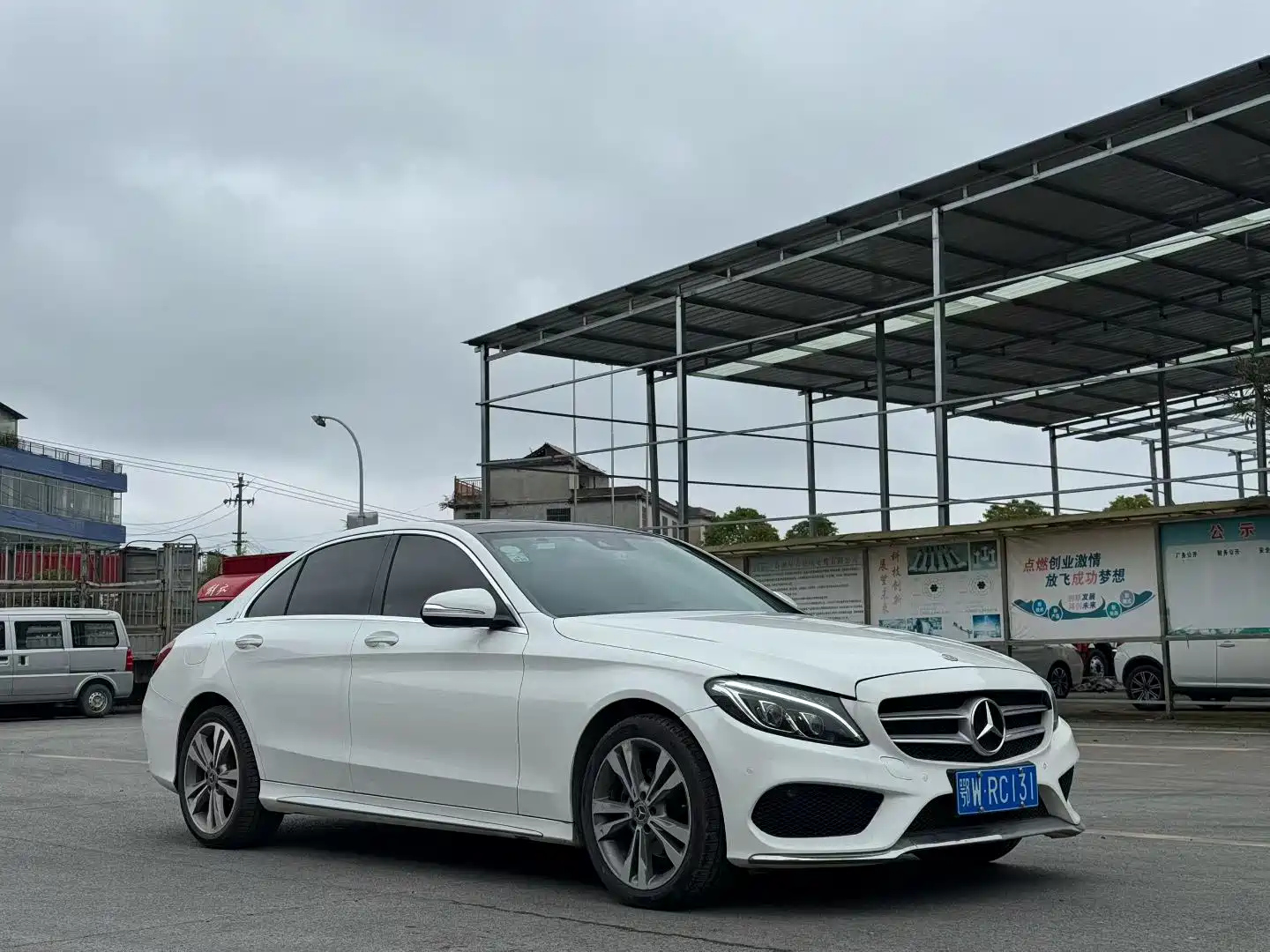 MERCEDES-BENZ C-CLASS