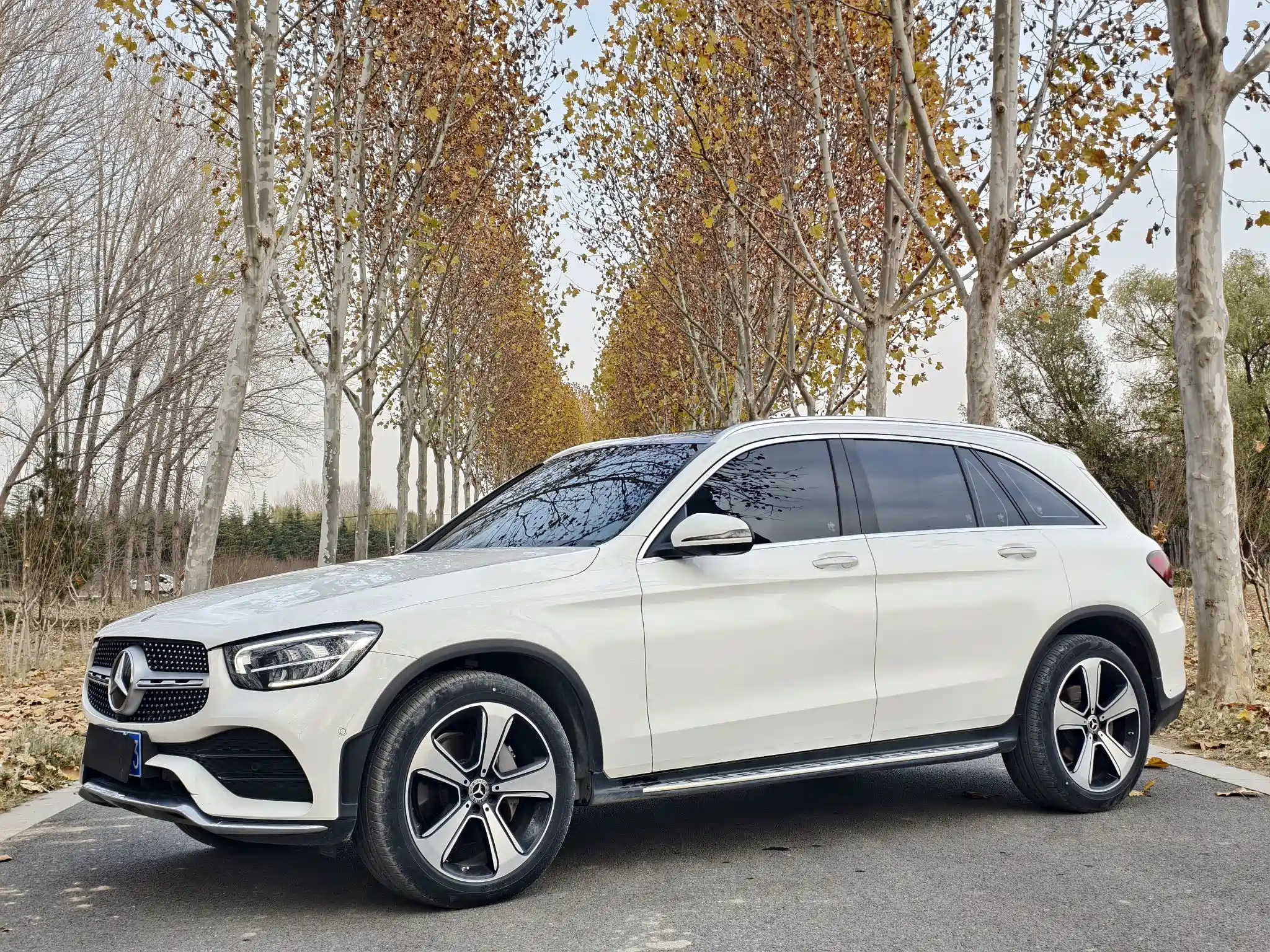 MERCEDES-BENZ GLC