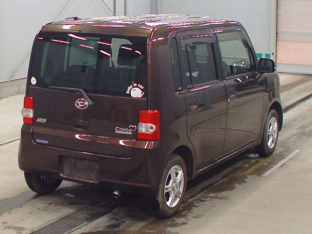 DAIHATSU MOVE CONTE