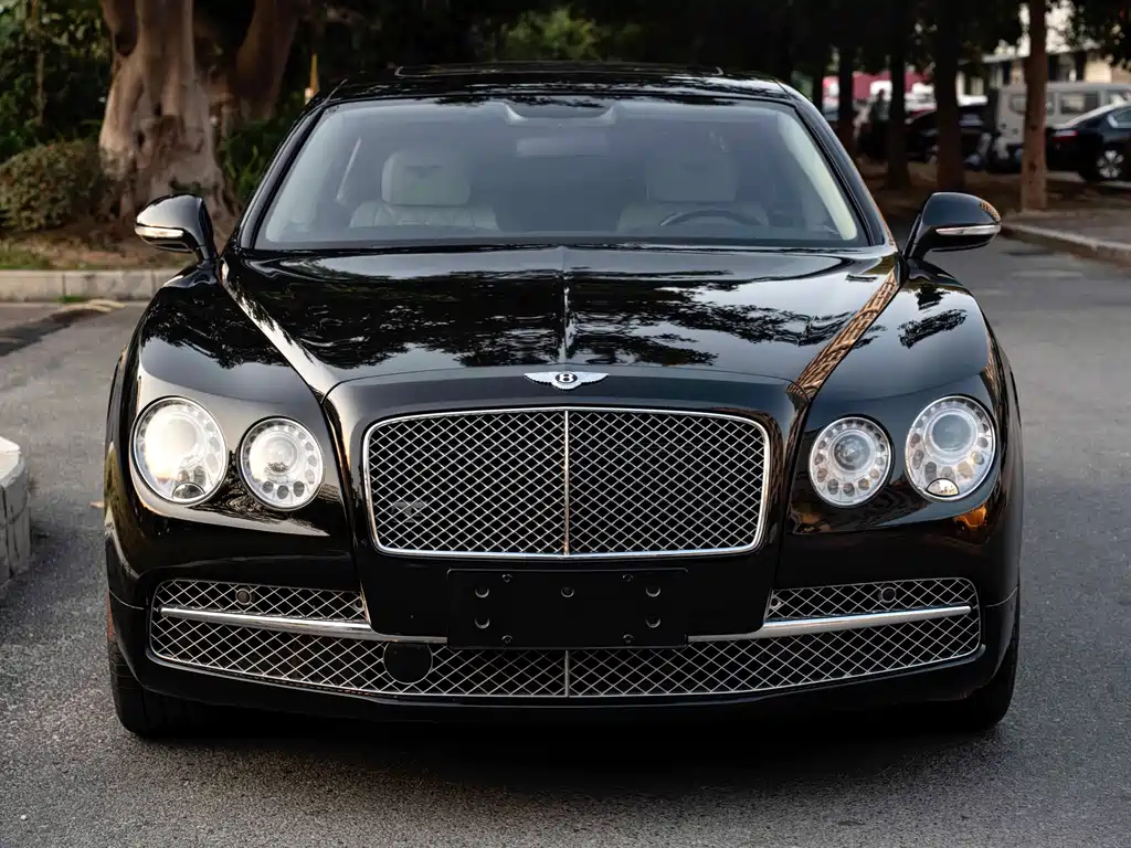 BENTLEY FLYING SPUR