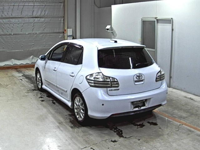 TOYOTA BLADE