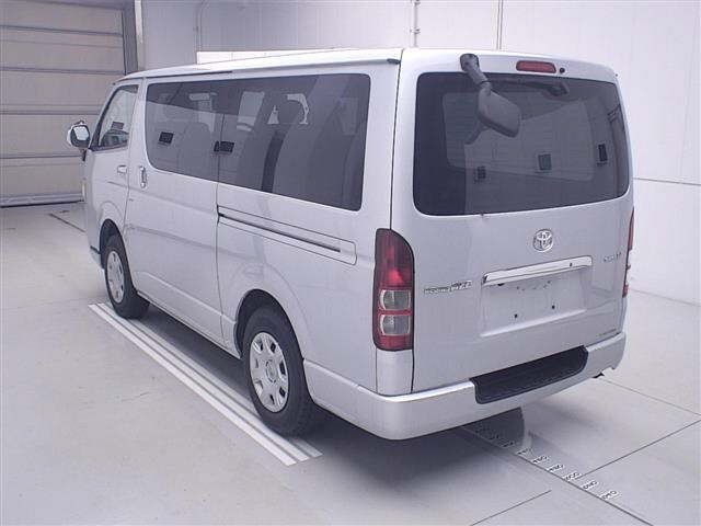 TOYOTA REGIUS ACE VAN