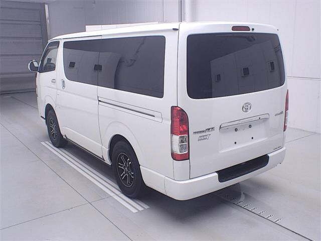 TOYOTA REGIUS ACE VAN