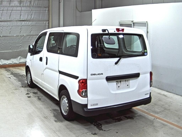 MITSUBISHI DELICA