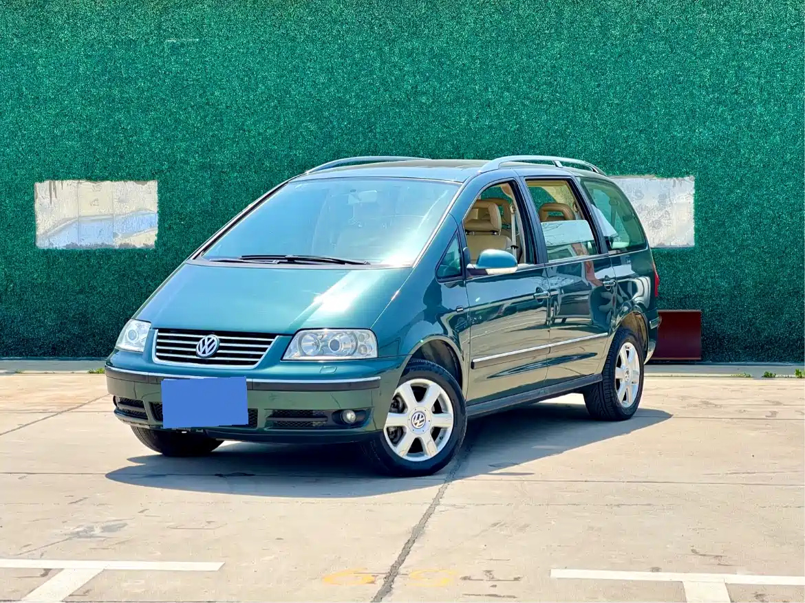 VOLKSWAGEN SHARAN