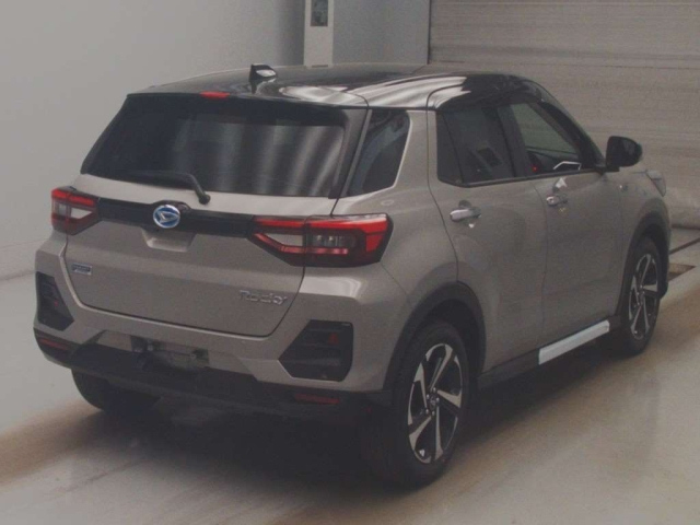 DAIHATSU ROCKY