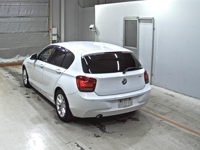 BMW 1 SERIES
