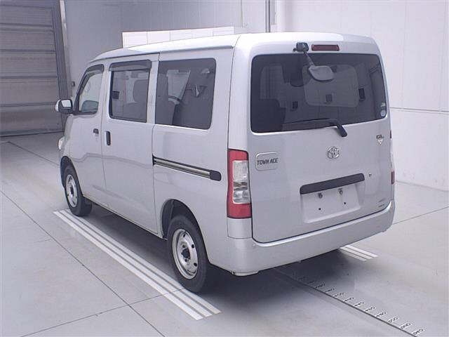 TOYOTA TOWN ACE VAN