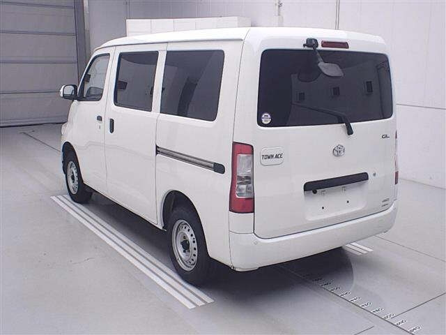 TOYOTA TOWN ACE VAN