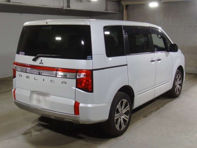 MITSUBISHI DELICA D5