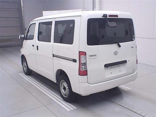TOYOTA TOWN ACE VAN