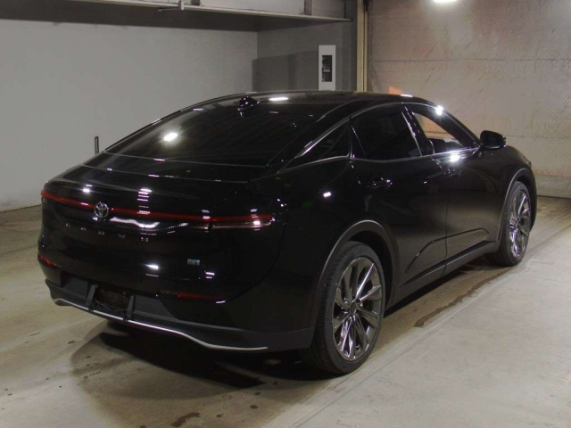 TOYOTA CROWN CROSSOVER