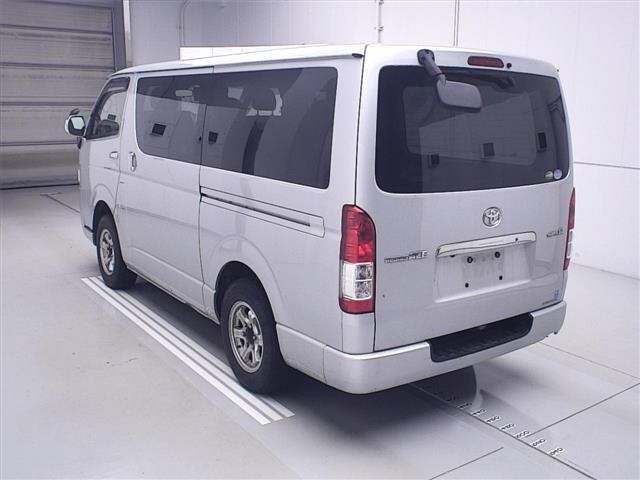 TOYOTA REGIUS ACE VAN