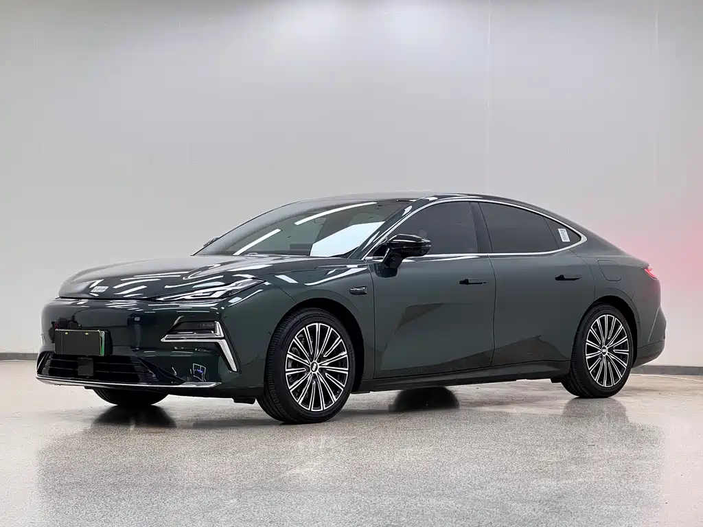 GEELY GALAXY GALAXY XINGYAO 8