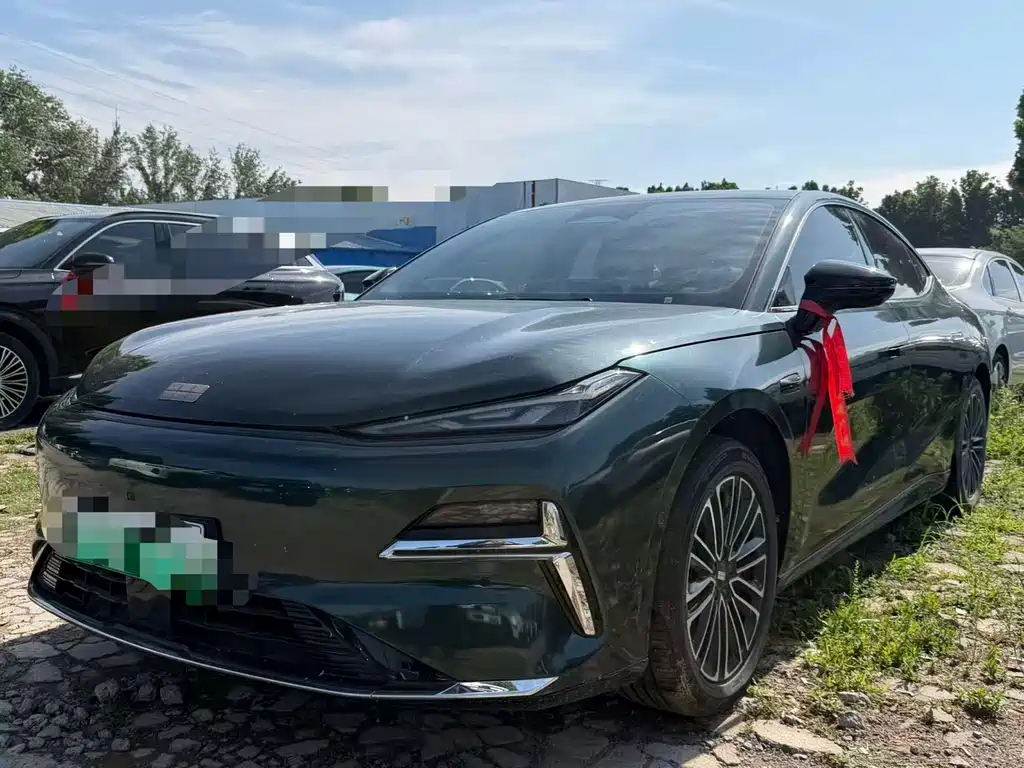 GEELY GALAXY GALAXY XINGYAO 8