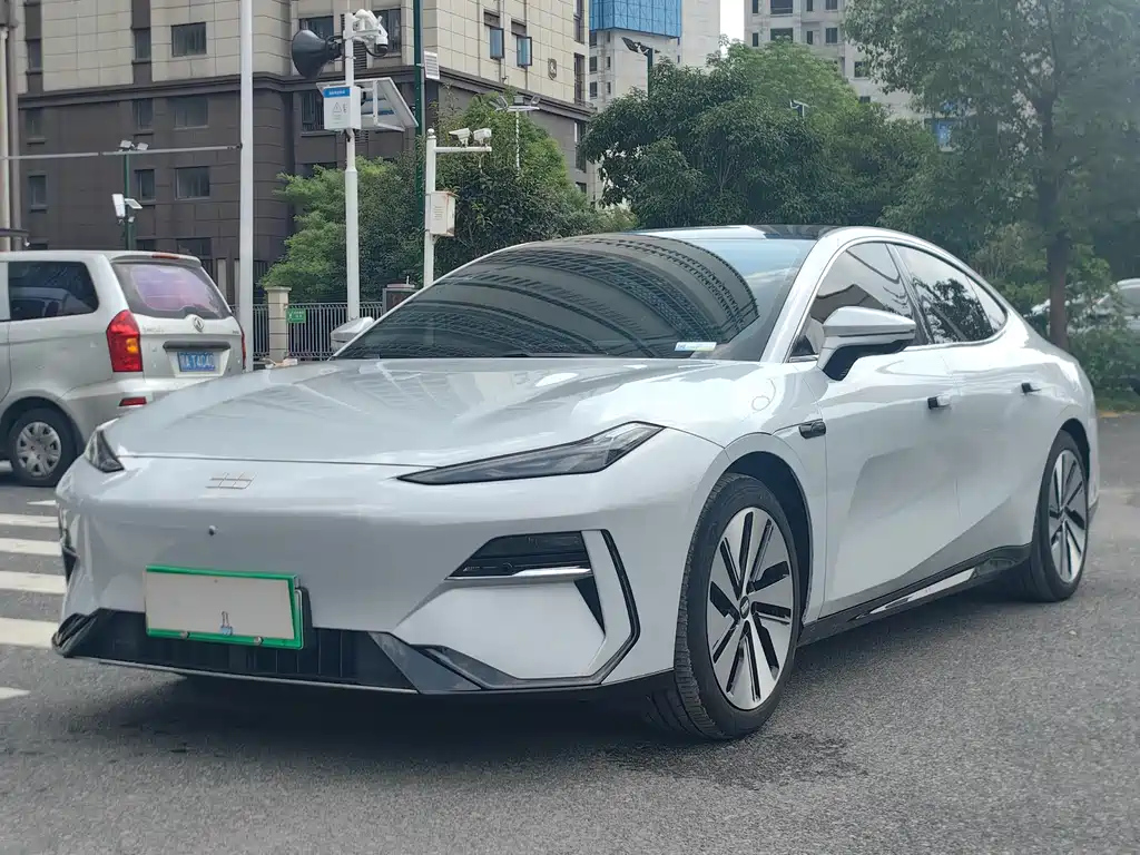 GEELY GALAXY GALAXY E8