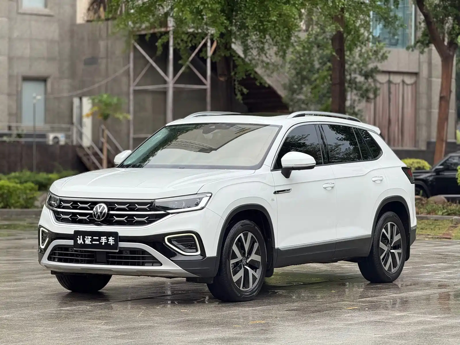 VOLKSWAGEN TAYRON