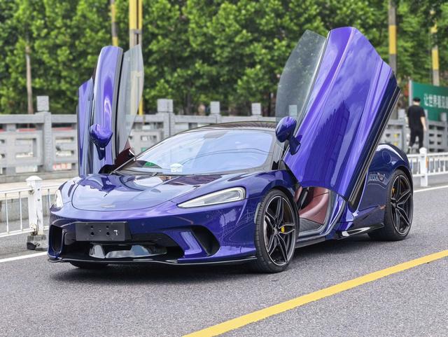 McLaren McLaren GT
