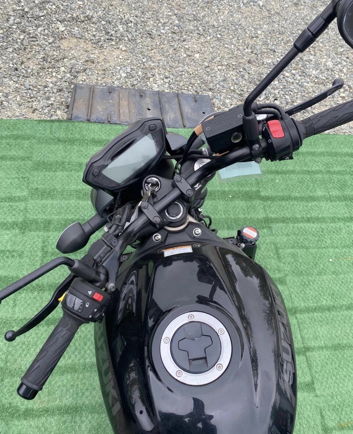 SUZUKI SV650