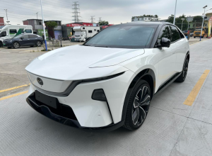 Mazda EZ-60 2026