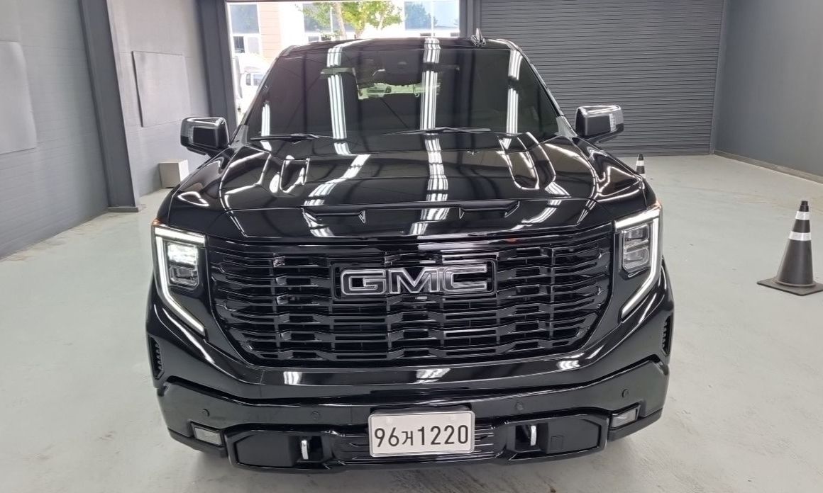 GMC Sierra