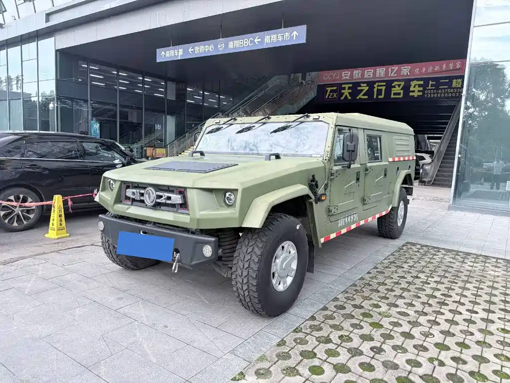 Dongfeng 猛士M50