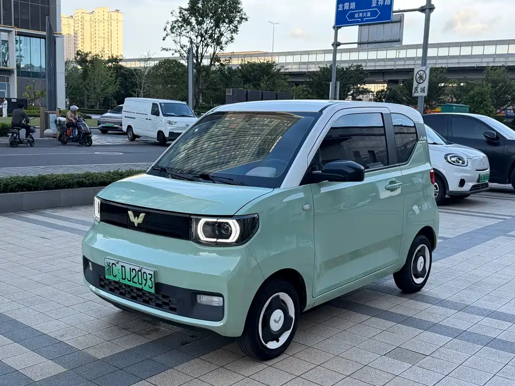 Wuling MINIEV