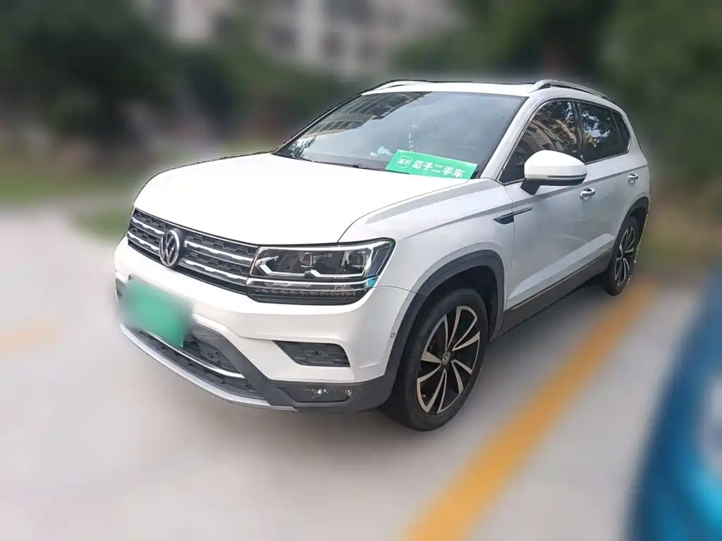 Volkswagen Tharu