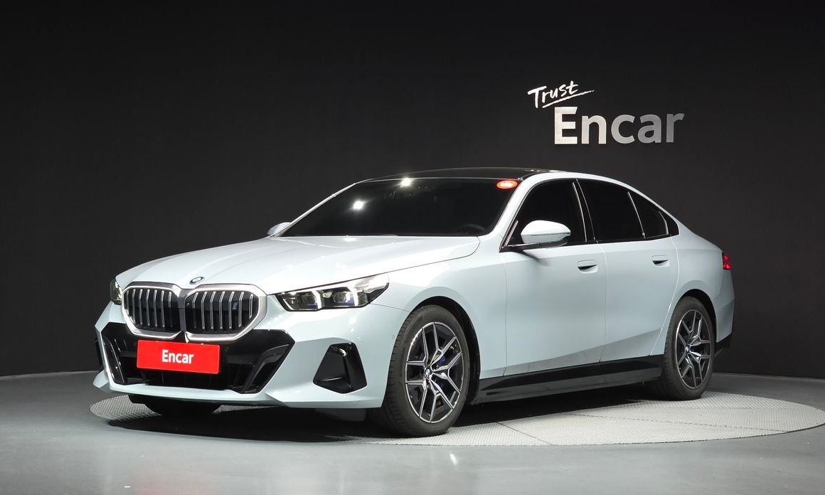 BMW i5
