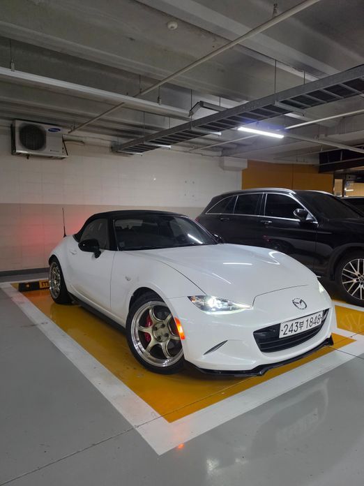 Mazda MX-5 Miata